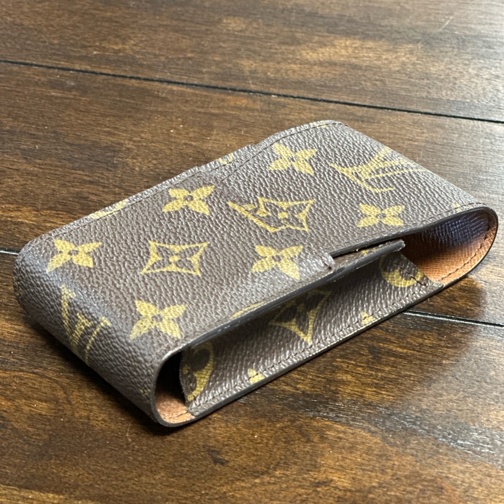 Louis Vuitton Monogram cigarette Holder